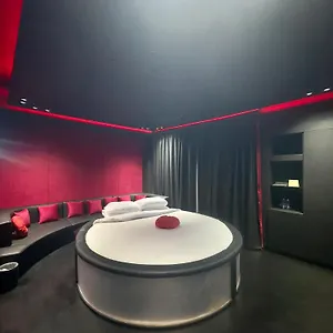 tulip-inn-sharjah.sharjah-hotels.com/