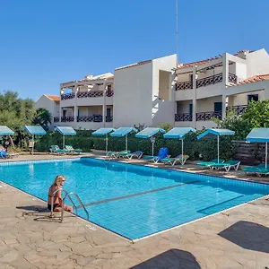 harrys-hotel-protaras.protaras-cy-hotels.com/